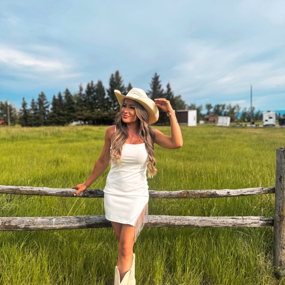 Selfie Leslie White Mini Dress with Fringe - Picture 7 of 8